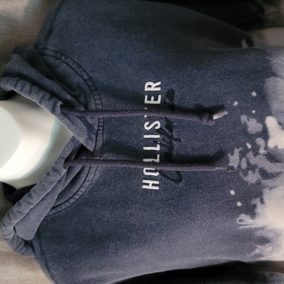 Rare Hollister Embroidered Hoodie Sweatshirt - Picture 4 of 12